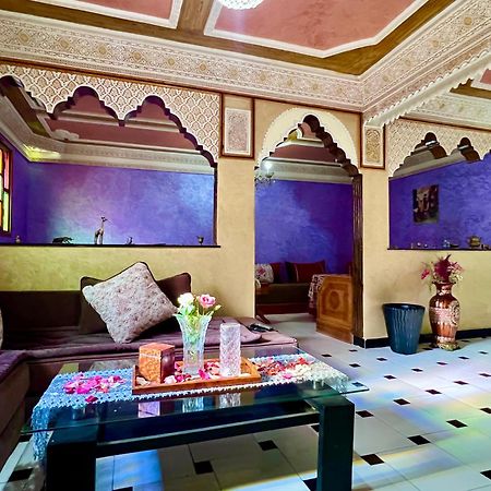 Апартаменты Red House Эс-Сувейра Экстерьер фото